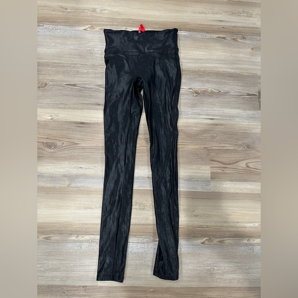 EUC Spanx women’s XS faux leather leggings
